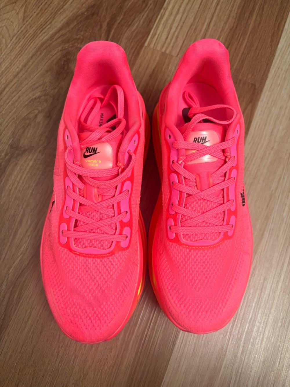 Men's Size 8 Nike Vomero Premiums- Hyper Pink
